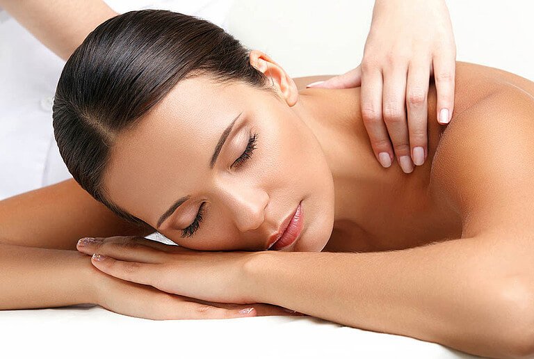 Full body massage at centrovital ©puhhha/Fotolia.com